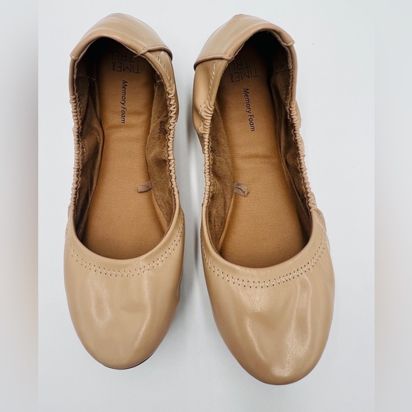 Essentials Women's Belice Ballet Flat - Picture 6 of 6